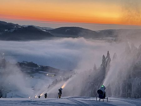 Schneekanonen am Sonnenlift in Willingen