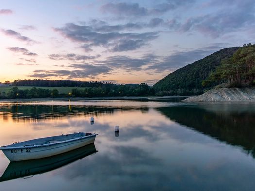 Boot am Strandbad Heringhausen am Diemelsee