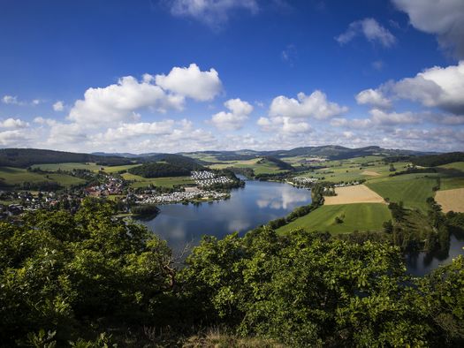 Panoramablick auf den Diemelsee