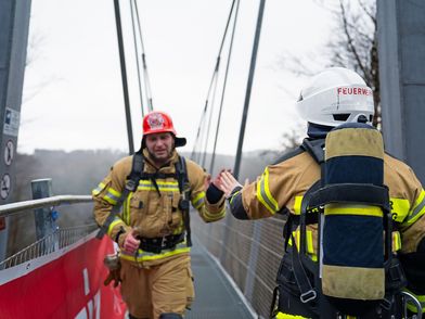 Läufer-Wechsel beim Weltrekord auf dem Skywalk